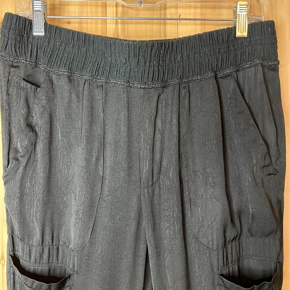 Black Silky Elastic Cargo Joggers Women's Athleisure Pants Lightweight Pull On M - Picture 2 of 10
